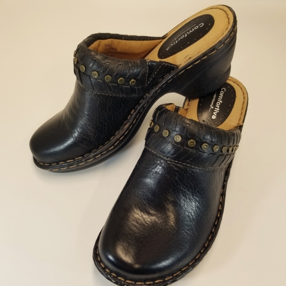 Comfortiva Shoes - Comfortiva Women Black Leather Clog Mule Size 7 Pillow Top Slip On Brass Detail